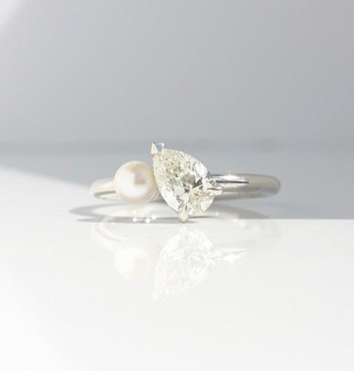 TOI ET MOI DIAMOND AND PEARL RING, engagement ring, diamond ring, pearl ring, pear shape diamond, white gold ring, natural diamond, Danielle Camera Jewellery