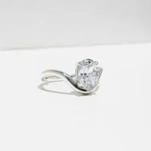 Envelop Solitaire Ring, Oval thumbnail 3