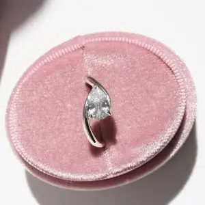 Swaddle Solitaire Ring, Pear thumbnail 4