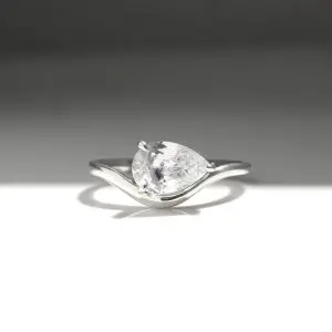 Swathe Solitaire Ring, Pear