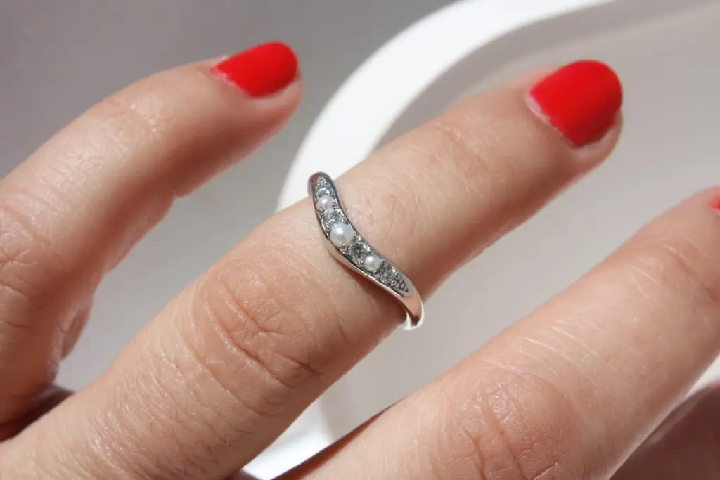 Pearl and diamond eternity ring